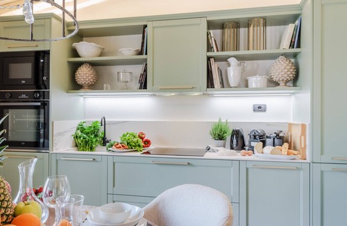 Lucca Historical Center Apartment | Attico esclusivo con grande terrazza e vista panoramica sulla città di Lucca