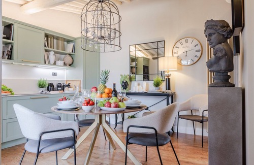 Lucca Historical Center Apartment | Attico esclusivo con grande terrazza e vista panoramica sulla città di Lucca