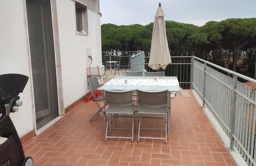 Follonica Apartment | Attico Fronte Mare La Casetta Bianca