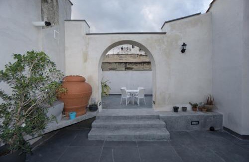 Quartieri Spagnoli Apartment | Attico San Mattia