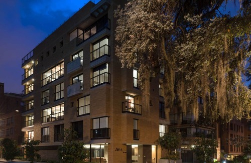 Chico Reservado Apartment | ATTIK SUPERIOR 502/Great Location/WiFi/High Cleanliness Stdr/Self Check In-Out