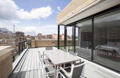 Chico Reservado Apartment | ATTIK TOP OF THE TOP - 602