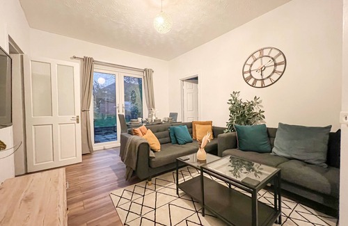 King's Park Apartment | Attractive 3 Bedroom Apartment