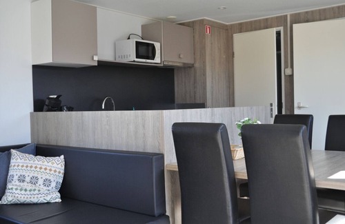 Serooskerke Ski Chalet | Attractive chalet, close to the coast of Zeeland