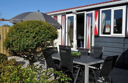 Serooskerke Ski Chalet | Attractive chalet, close to the coast of Zeeland