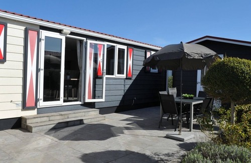 Serooskerke Ski Chalet | Attractive chalet, close to the coast of Zeeland