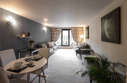 Queen's Gate Apartment | Attractive, Clean 1bed 1bath, South Kensington