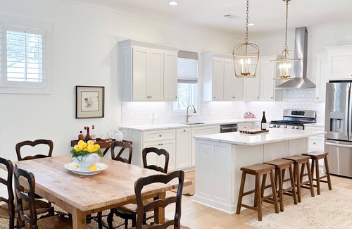 Oxford Cottage | Attractive get away at The Lamar minutes from the Square