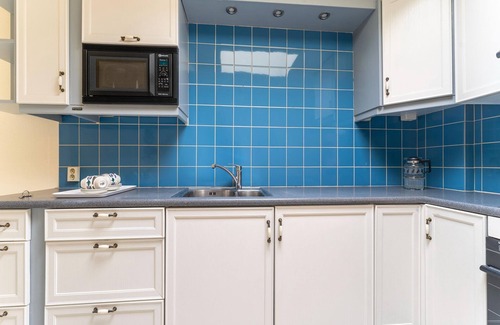 Spier House | Attractive holiday home in Spier with garden