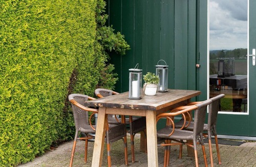 Ubachsberg House | Attractive Holiday Home in Voerendaal with Terrace