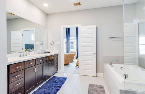 Midtown House | Attractive Midtown House 3BR 3.5BA