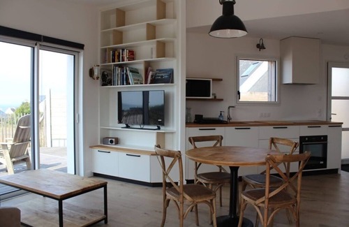 Plouarzel House | Attractive new single-storey house facing the Iroise Sea, 300m from beaches