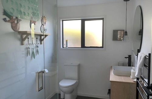 Surfdale House | Attractive sunny house with wonderful views