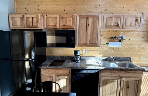 Bramwell Cabin | ATV TrailCamp: Price's Place- Just seconds from the HMT Pocahontas Trailhead!