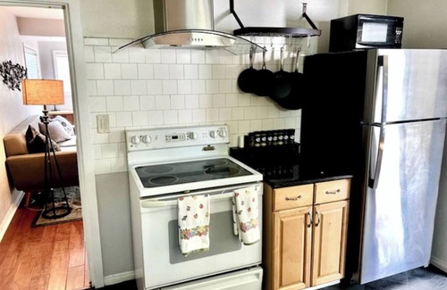 Atwater Village House | Atwater Village a Quiet Getaway- Stocked with Parking a Backyard and Laundry.