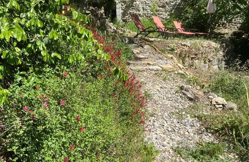 Molieres-sur-Ceze Cottage | Atypical Cottage: Stone House Hosting an Art Gallery Cottage, Large Terrace