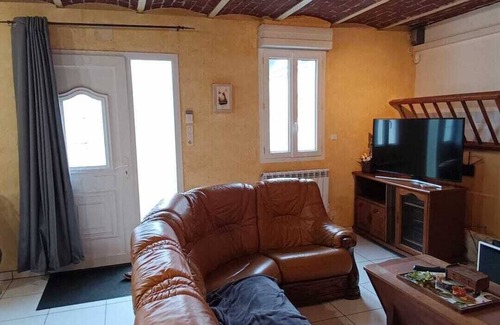 Moyenneville House | Atypical house between land, sea and forest