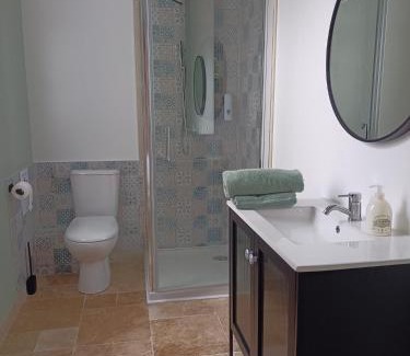 Estrees-St-Denis House | Au 112, maison d'hôtes meublée