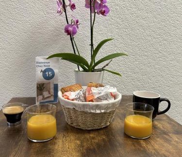 Saint-Amand-Montrond Apartment | Au 15 - Charmant Studio hyper centre