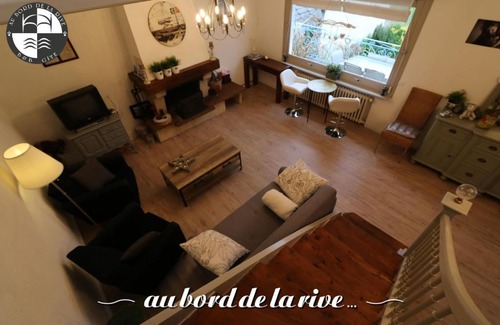 Ploezal House | Au Bord de La Rive Gite