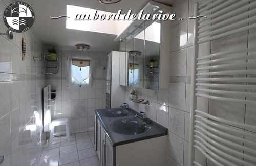 Ploezal House | Au Bord de La Rive Gite