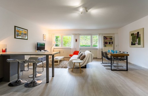 Historic Center Apartment | Au Bord du Rempart - Proche Cathédrale Notre Dame