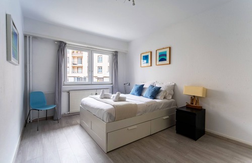 Historic Center Apartment | Au Bord du Rempart - Proche Cathédrale Notre Dame