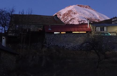 Prads-Haute-Bleone Bed & Breakfast | Au Bout De La Route