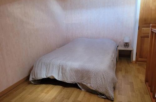 Chalons-en-Champagne Apartment | Au calme - Maison duplex et parking