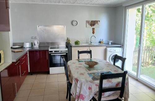 Terrasson-la-Villedieu House | Au calme sur les hauteurs de Terrasson