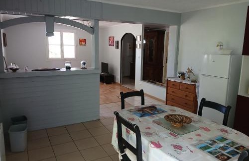 Terrasson-la-Villedieu House | Au calme sur les hauteurs de Terrasson