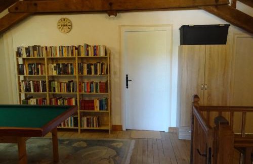 La Chapelle-Faucher Bed & Breakfast | Au Catalpa