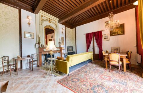 Uriage-les-Bains Apartment | Au Château d’Uriage-Chamrousse