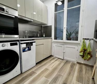 Ternes Apartment | Au coeur du marché Poncelet et à 2 pas de l'Arc de Triomphe - appartement 6 personnes et 1 bébé, sdb, 2 WC