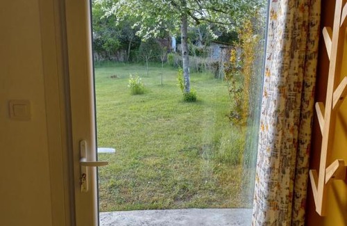 Brantome-en-Perigord Bed & Breakfast | Au Dolmen