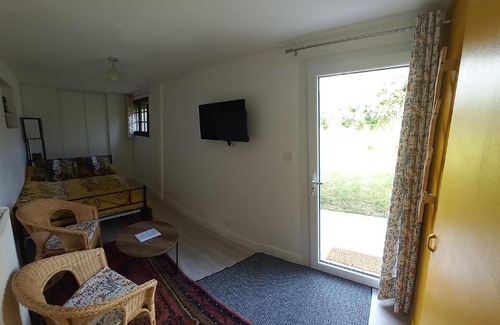 Brantome-en-Perigord Bed & Breakfast | Au Dolmen