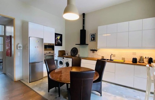 Roubaix Apartment | Au fil de soi close to Parc Barbieux