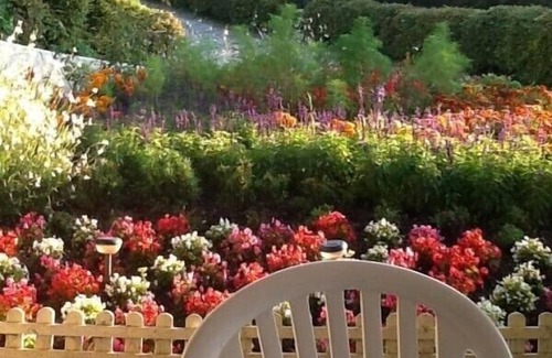 Montcel House | AU JARDIN FLEURI - LE MONTCEL