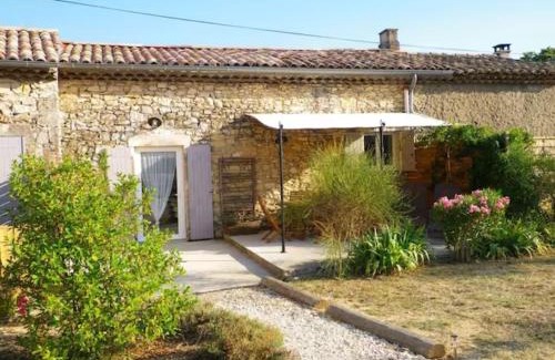 Bourg-Saint-Andeol House | AU MAS D'EMMA