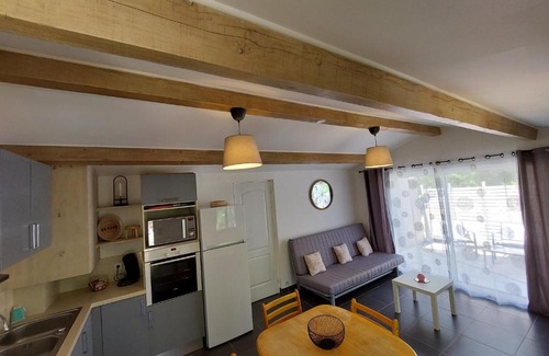 Salavas House | Au muret