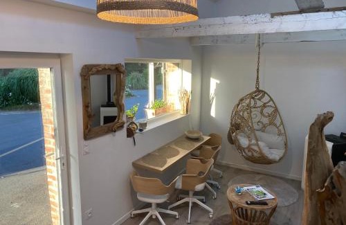 Dunkirk Bed & Breakfast | Au Petit Manoir