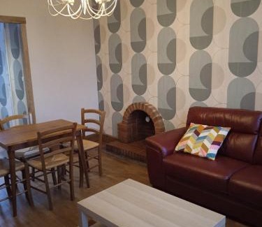 Autun Apartment | Au petit nid d'Apollon