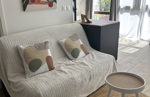 4th Arrondissement Apartment | Au Petit Soyeux de La Croix Rousse