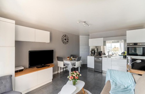 Binic Apartment | Au Phare de Binic - vue mer