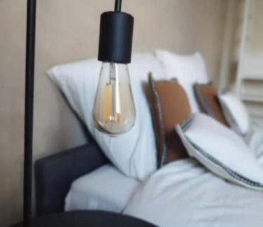 Huy Apartment | Au pied du mur