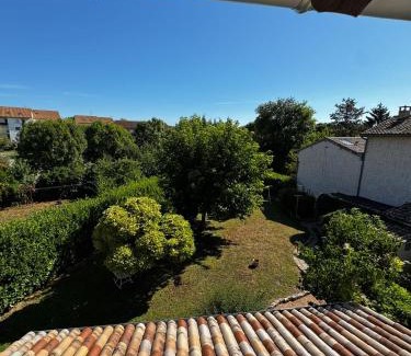 Sance House | Au pré des pierres