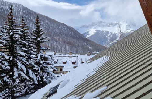 Molines-en-Queyras Apartment | Au son des Clarines Au Cœur du Queyras, Appartement Spacieux et Confortable