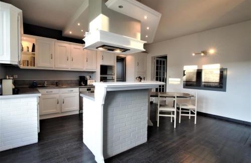 Trannes House | Aube au gite