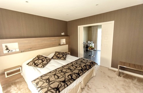 Doue-en-Anjou Hotel | Auberge Bienvenue