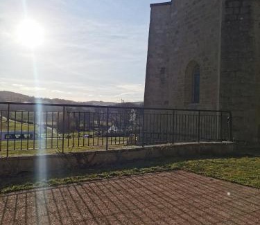 Saint-Sulpice-le-Dunois Hotel | Auberge de la fontaine aux loups